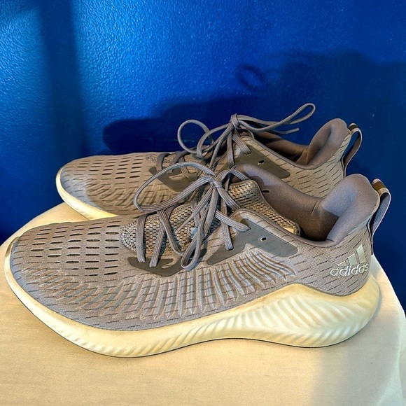 Men’s Adidas Alphabounce Gray Training Sneakers ~ EF1229 ~ Size 12.5 - Picture 1 of 8